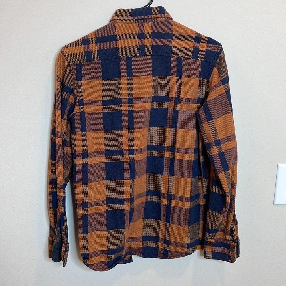 Old Navy Flannel Button Down Size S - Picture 3 of 4